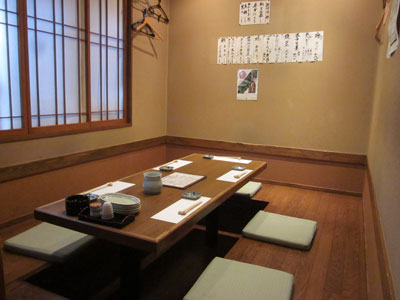田町日本料理屋ロケ地２Ｆ個室席