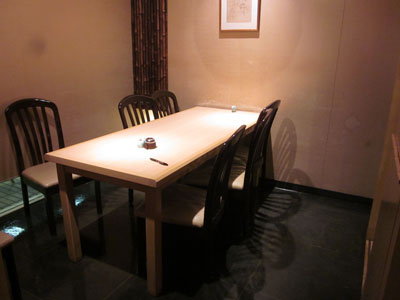 銀座寿司店のロケ地個室席